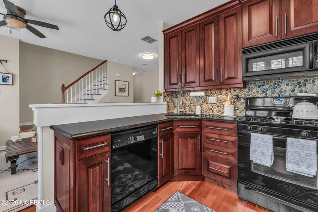 20 Brianna Court 20, Atlantic Highlands, NJ 07716