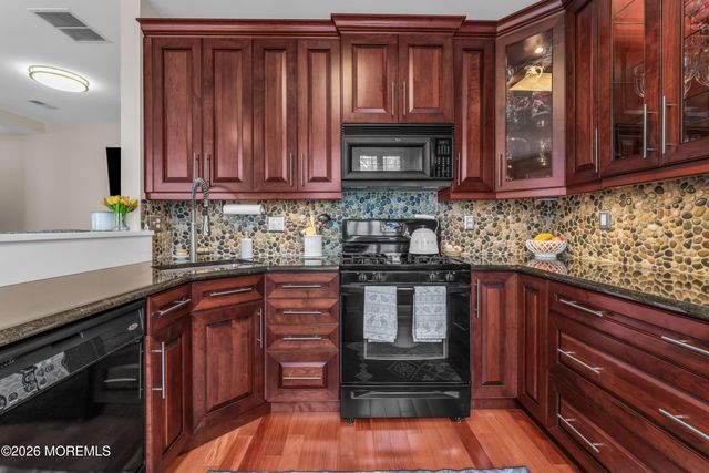 20 Brianna Court 20, Atlantic Highlands, NJ 07716