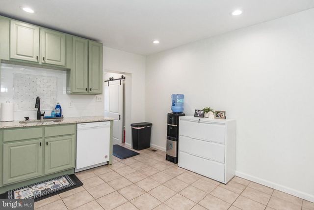 410 AVENUE D, Horsham, PA 19044