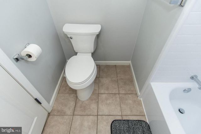 410 AVENUE D, Horsham, PA 19044