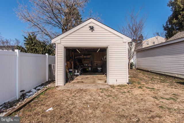 410 AVENUE D, Horsham, PA 19044