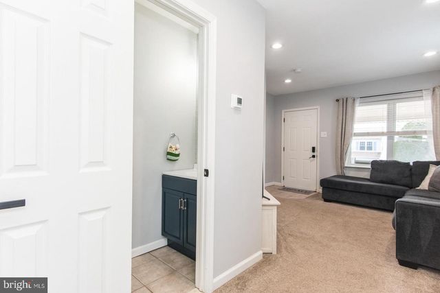 410 AVENUE D, Horsham, PA 19044