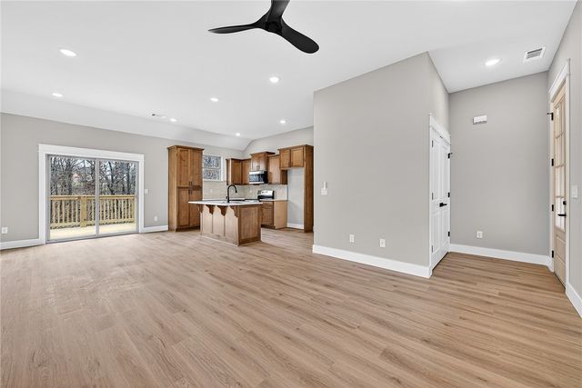 12 Annabell Lane, Bella Vista, AR 72715