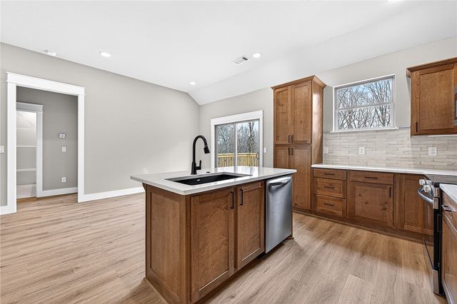 12 Annabell Lane, Bella Vista, AR 72715