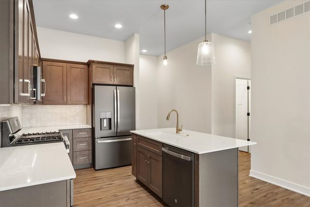 1001 Highland Trail, Solon, IA 52333