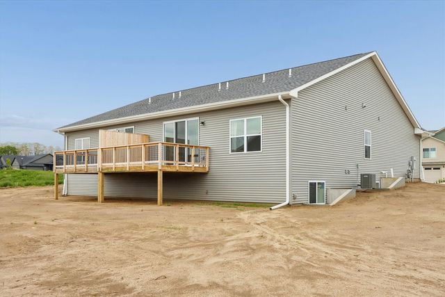 1001 Highland Trail, Solon, IA 52333