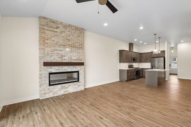 1001 Highland Trail, Solon, IA 52333