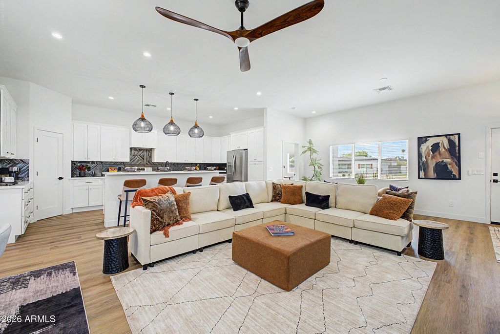 1826 E WHITTON Avenue, Phoenix, AZ 85016 — photo 2