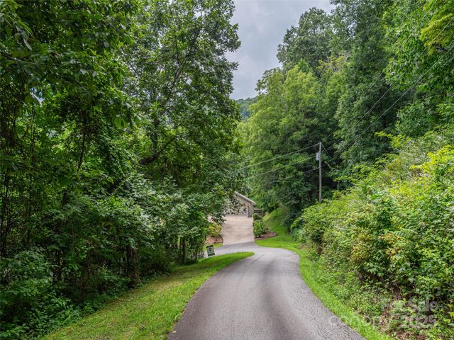 999 Cobblestone Drive 32, Waynesville, NC 28786