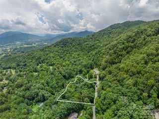 999 Cobblestone Drive 32, Waynesville, NC 28786