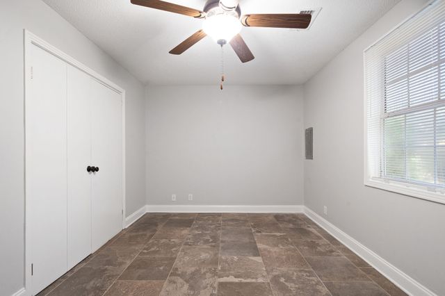 331 Randell Dr Apt G, Clarksville, TN 37042