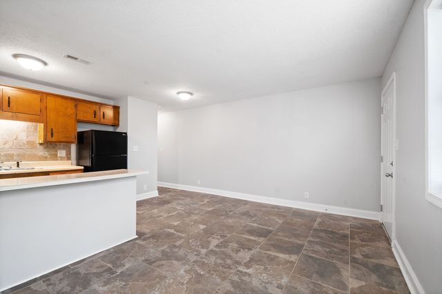 331 Randell Dr Apt G, Clarksville, TN 37042