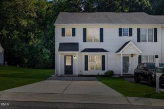 4721 Tanglewood Oaks Street, Raleigh, NC 27610