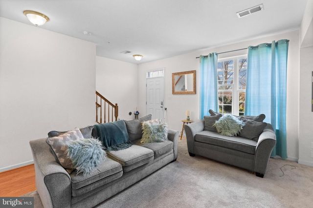 8853 DELEGGE RD, Baltimore, MD 21237