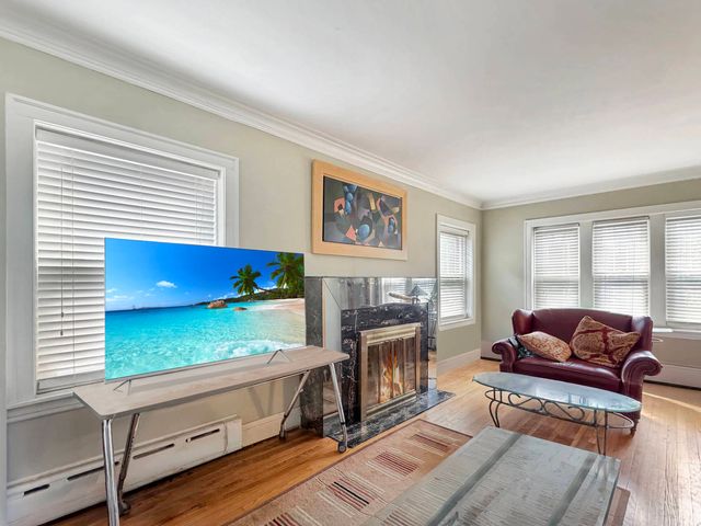 934 Fair Oaks Avenue, Oak Park, IL 60302