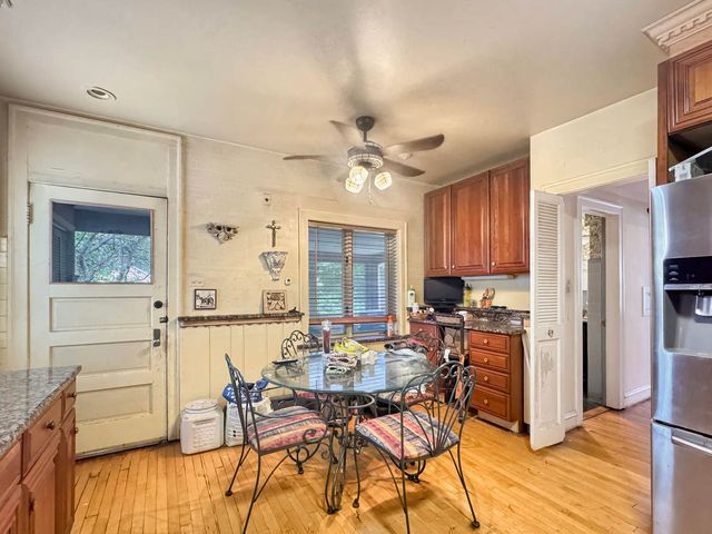 934 Fair Oaks Avenue, Oak Park, IL 60302