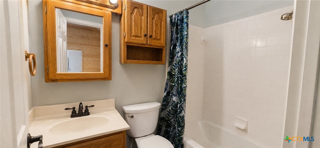 110 Live Oak Street, Gonzales, TX 78629