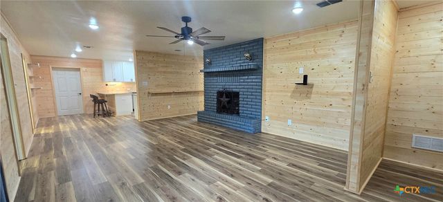 110 Live Oak Street, Gonzales, TX 78629