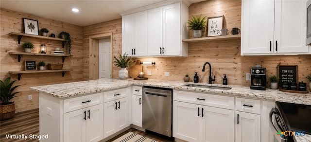 110 Live Oak Street, Gonzales, TX 78629