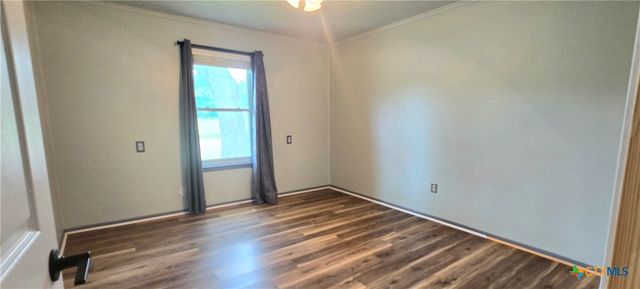110 Live Oak Street, Gonzales, TX 78629