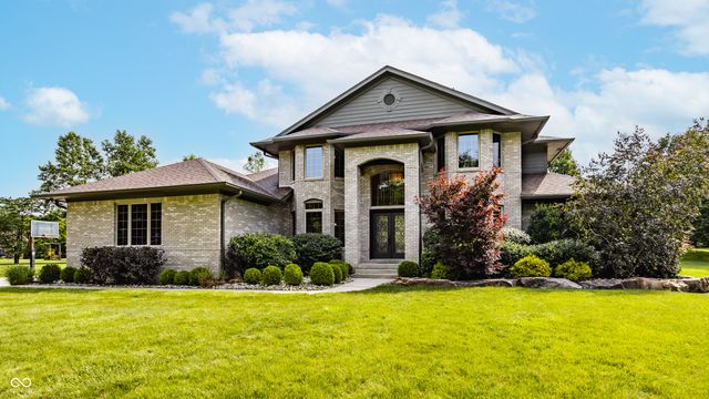 2691 Deer Run, Zionsville, IN 46077