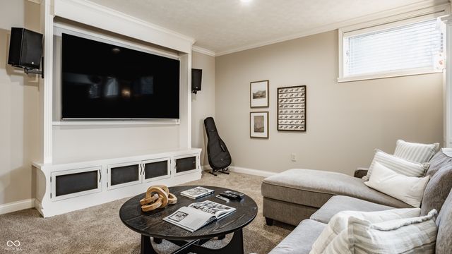 2691 Deer Run, Zionsville, IN 46077