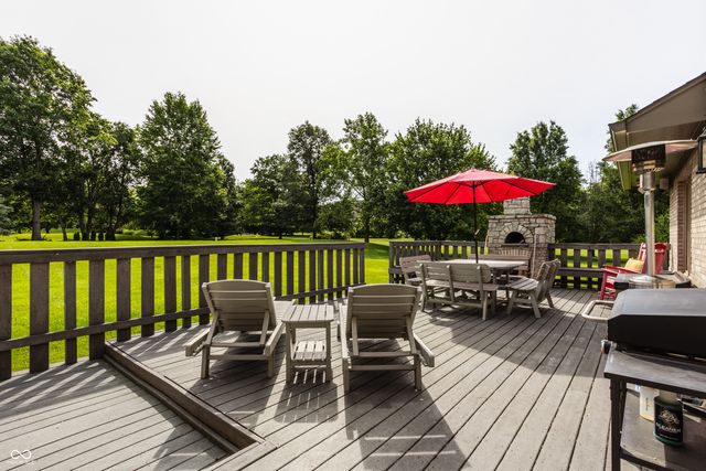2691 Deer Run, Zionsville, IN 46077