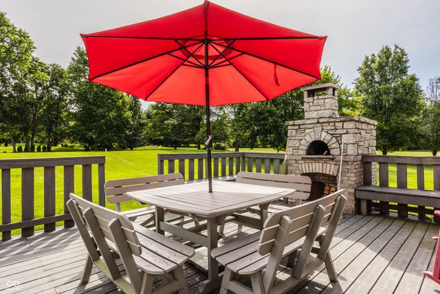 2691 Deer Run, Zionsville, IN 46077