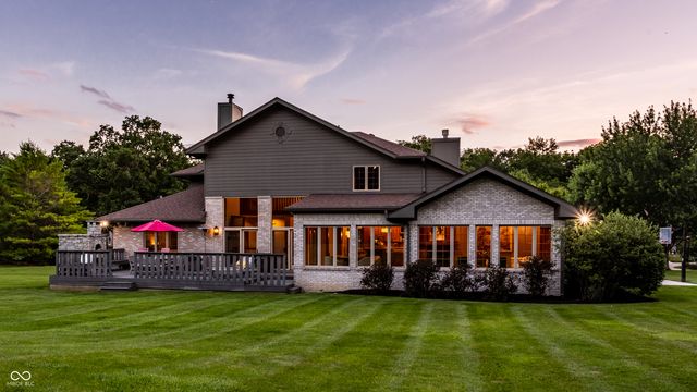 2691 Deer Run, Zionsville, IN 46077