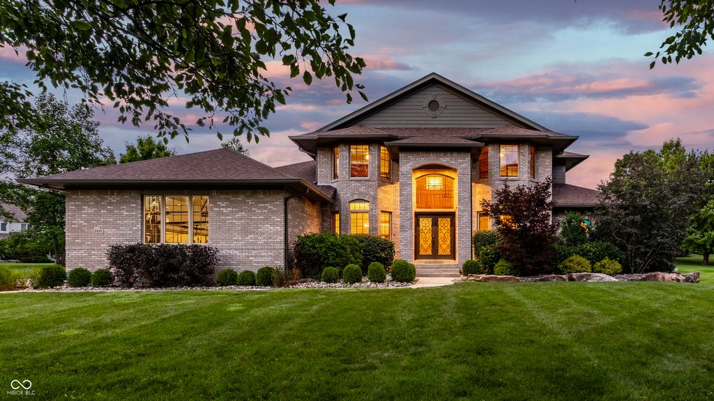 2691 Deer Run, Zionsville, IN 46077