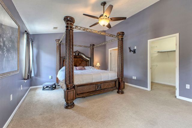 8447 Walthour DRIVE, North Huntingdon, PA 15642