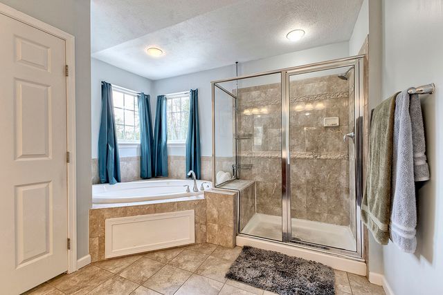 8447 Walthour DRIVE, North Huntingdon, PA 15642