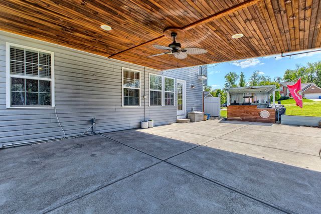 8447 Walthour DRIVE, North Huntingdon, PA 15642