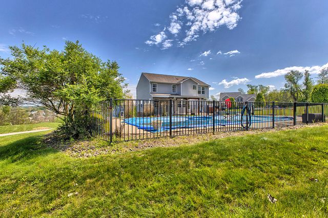 8447 Walthour DRIVE, North Huntingdon, PA 15642