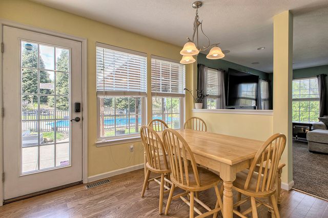 8447 Walthour DRIVE, North Huntingdon, PA 15642