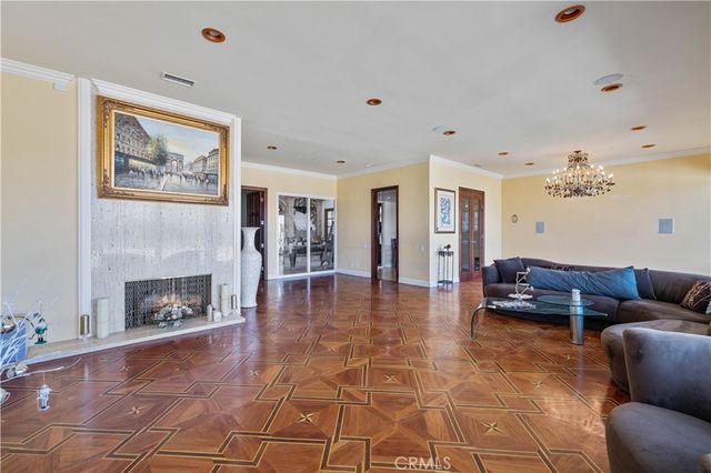 16015 Jeanne Ln, Encino, CA 91436