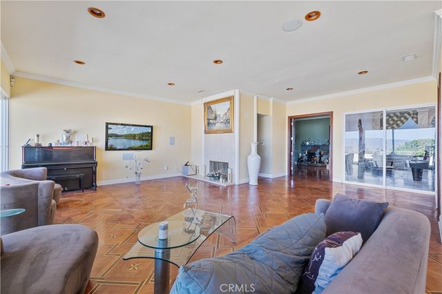 16015 Jeanne Ln, Encino, CA 91436