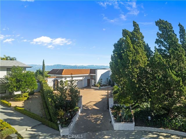 16015 Jeanne Ln, Encino, CA 91436