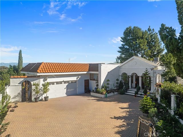 16015 Jeanne Ln, Encino, CA 91436