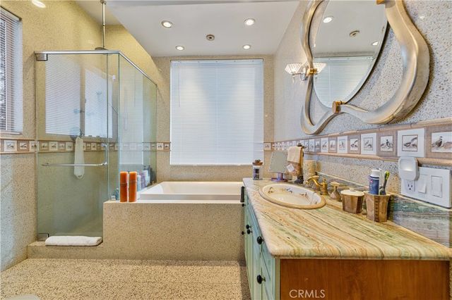 16015 Jeanne Ln, Encino, CA 91436
