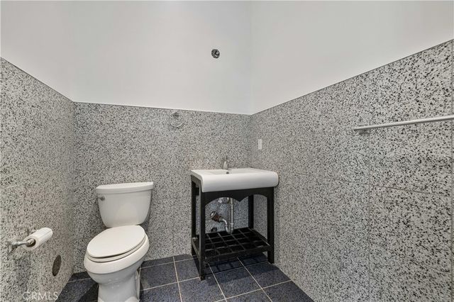 16015 Jeanne Ln, Encino, CA 91436