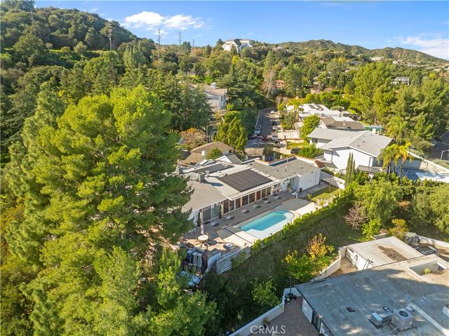 16015 Jeanne Ln, Encino, CA 91436