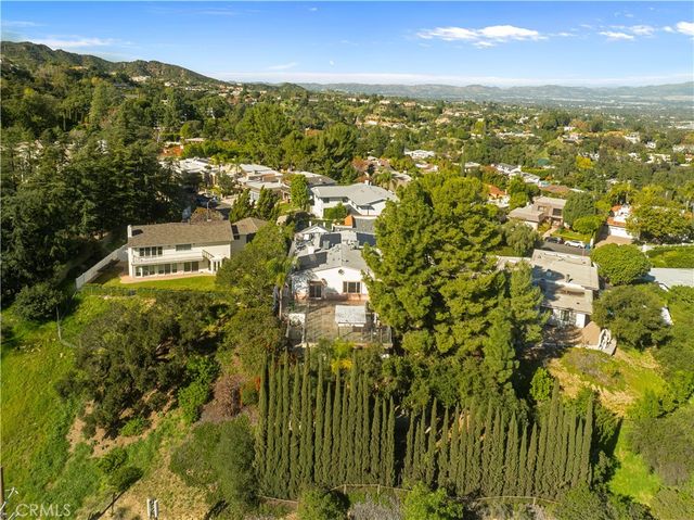 16015 Jeanne Ln, Encino, CA 91436