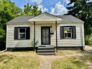 840 E 44th Avenue, Gary, IN 46409
