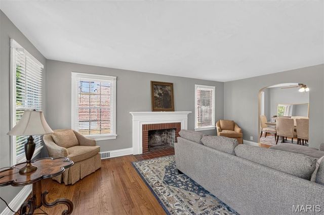 457 Catalina Avenue, Webster Groves, MO 63119