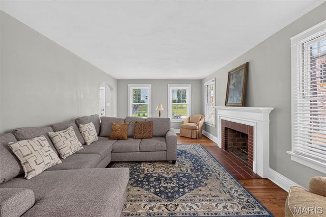 457 Catalina Avenue, Webster Groves, MO 63119