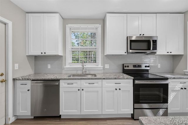 457 Catalina Avenue, Webster Groves, MO 63119