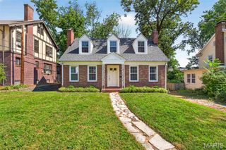 457 Catalina Avenue, Webster Groves, MO 63119