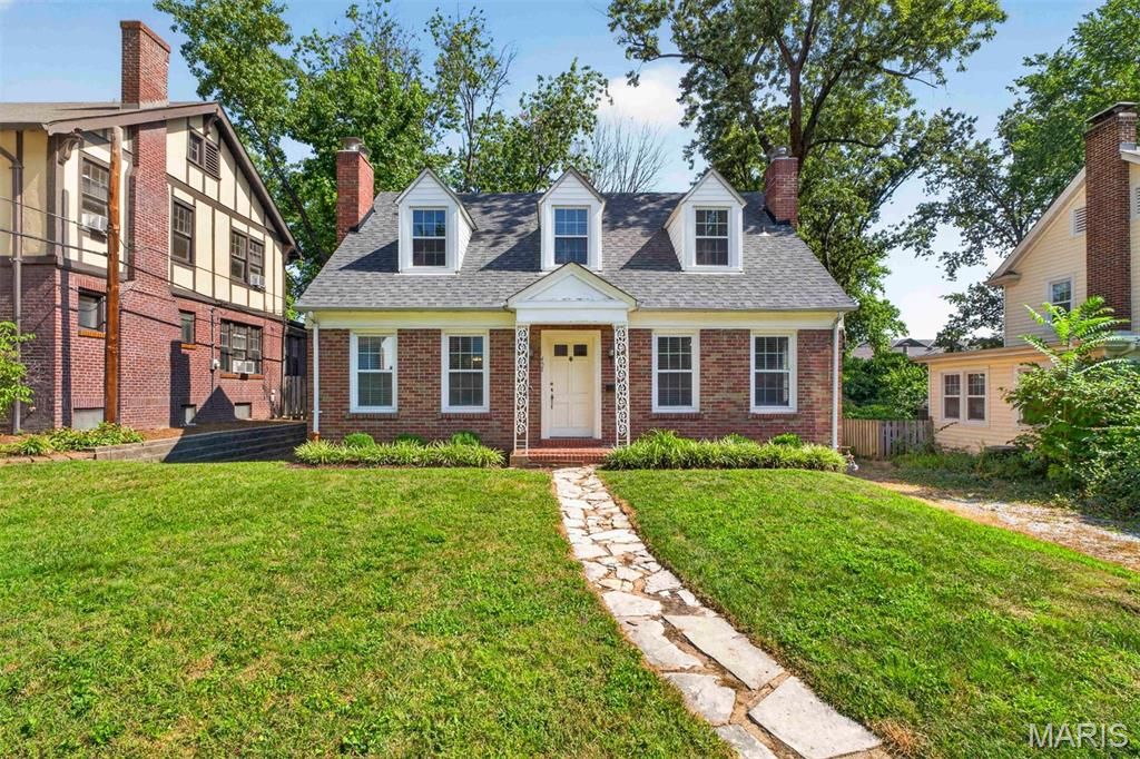 457 Catalina Avenue, Webster Groves, MO 63119