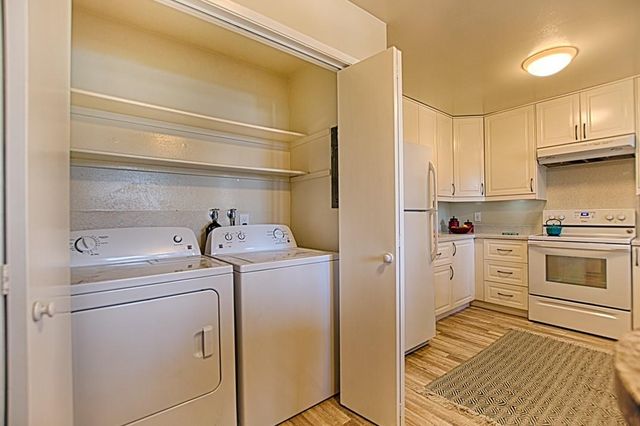 136 Canfield Avenue A, Santa Cruz, CA 95060